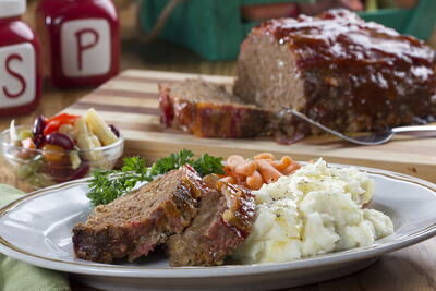 Your-Familys-Favorite-Meatloaf_ArticleImage-CategoryPage_ID-1824275